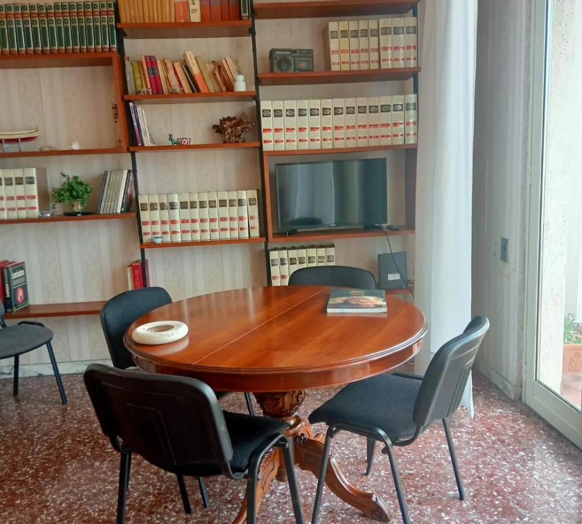 Settimo Piano Apartment Catania